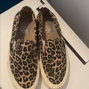 Vans Slip On Shoes Womens 8 Leopard Print Classic UltraCush UC Skate Sneakers